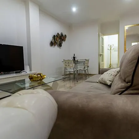 Apartment Sh Pilucas Home Moderno Apartamento Con Patio Cadiz