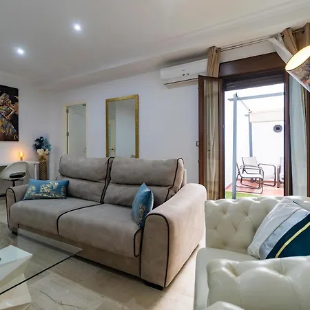 Apartment Sh Pilucas Home Moderno Apartamento Con Patio