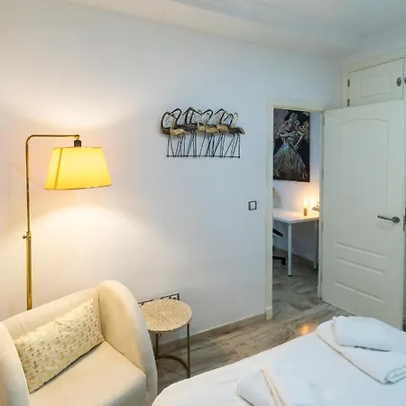 Apartment Sh Pilucas Home Moderno Apartamento Con Patio