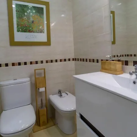 Sh Piluca's Moderno Con Patio דירה