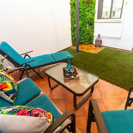 Lägenhet Sh Piluca's Home. Moderno Con Patio
