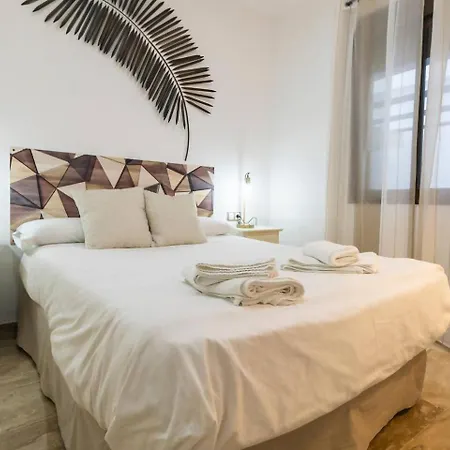 Sh Piluca's Home. Moderno Con Patio Lägenhet Cádiz